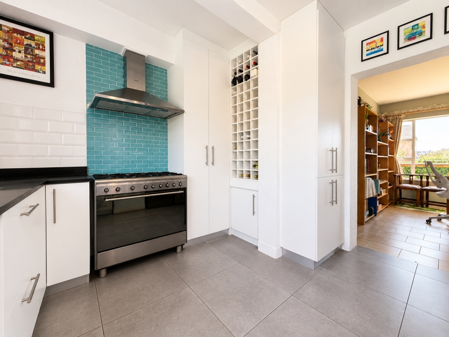 2 Bedroom Property for Sale in Claremont Western Cape